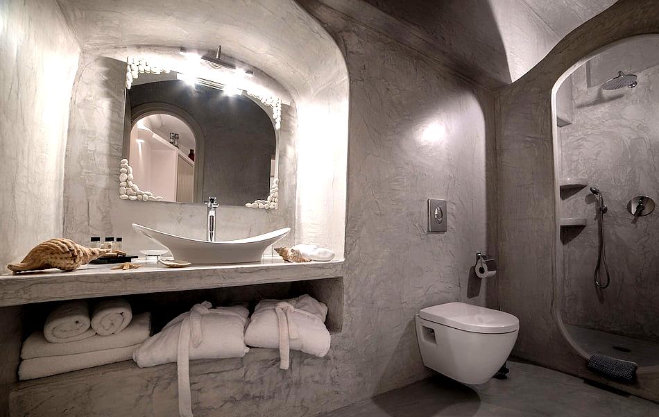 Kima Oia Suites